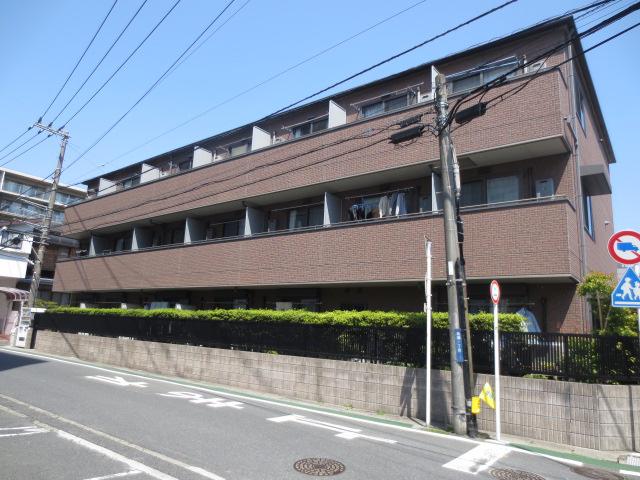 ＪＲ東海道本線 大船駅 徒歩10分 3階建 築23年