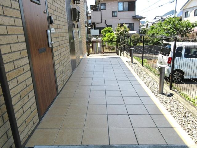 メゾン四日町