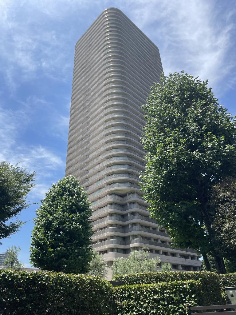 RIVER POINT TOWER