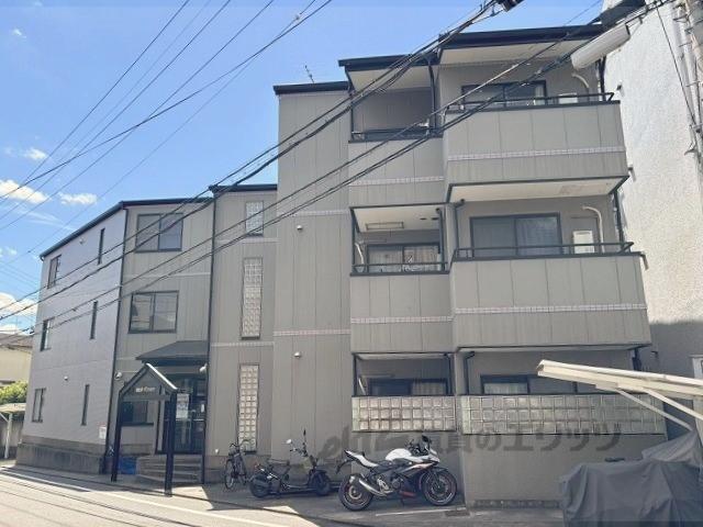 御室ガーデンハイツ