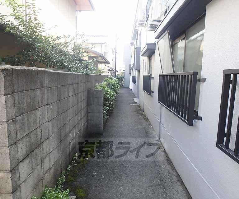 シャルレ8番館