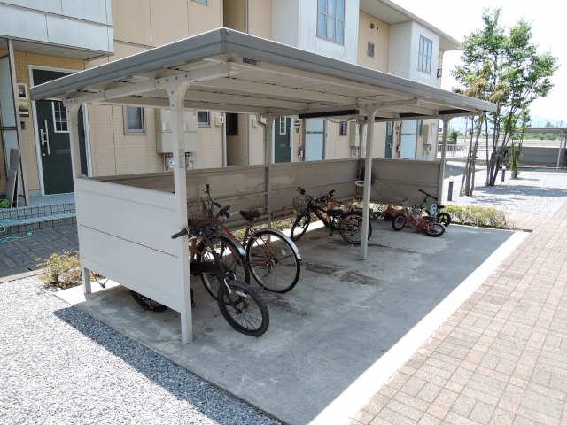 シャーメゾン長澤E棟