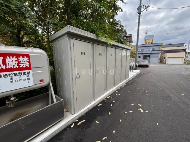 イーストグレイスC
