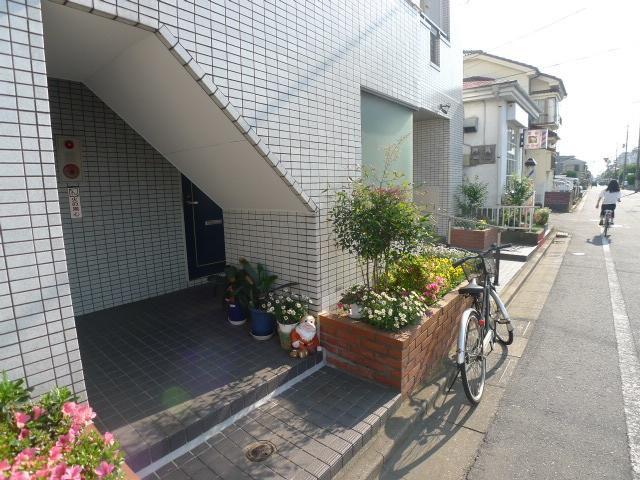 三栄ビル