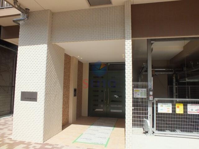 KS SQUARE ESAKA