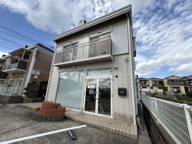 ラ・プラーニュ参番館