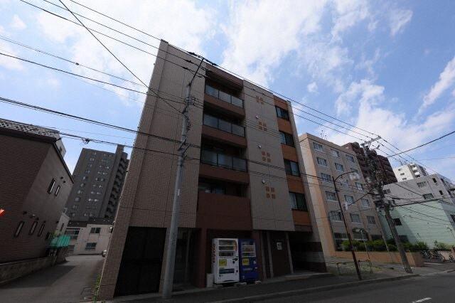 札幌市電 西線６条駅 徒歩5分  築20年