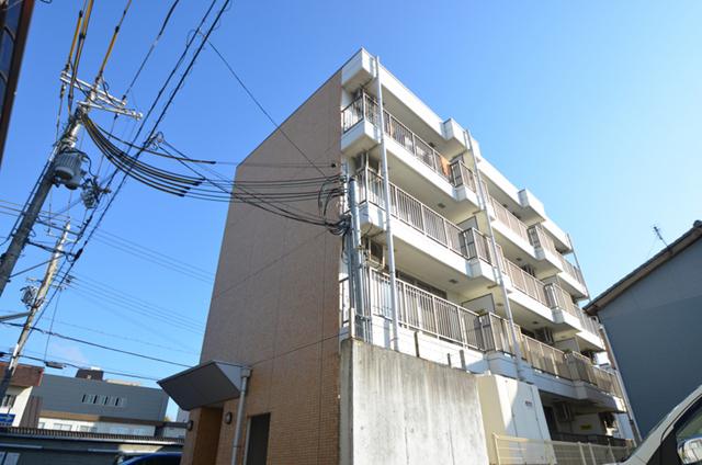 シャトー三和南車崎