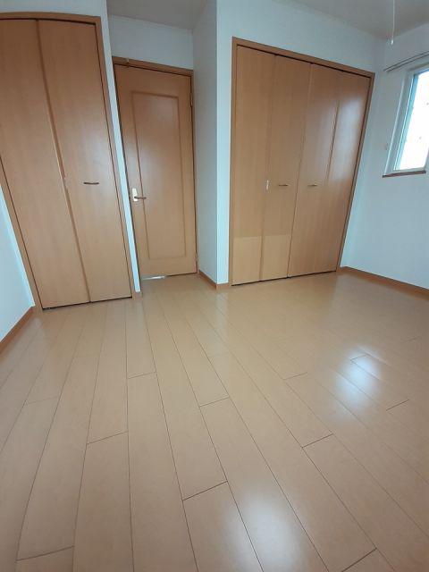 レジデンス稲富B