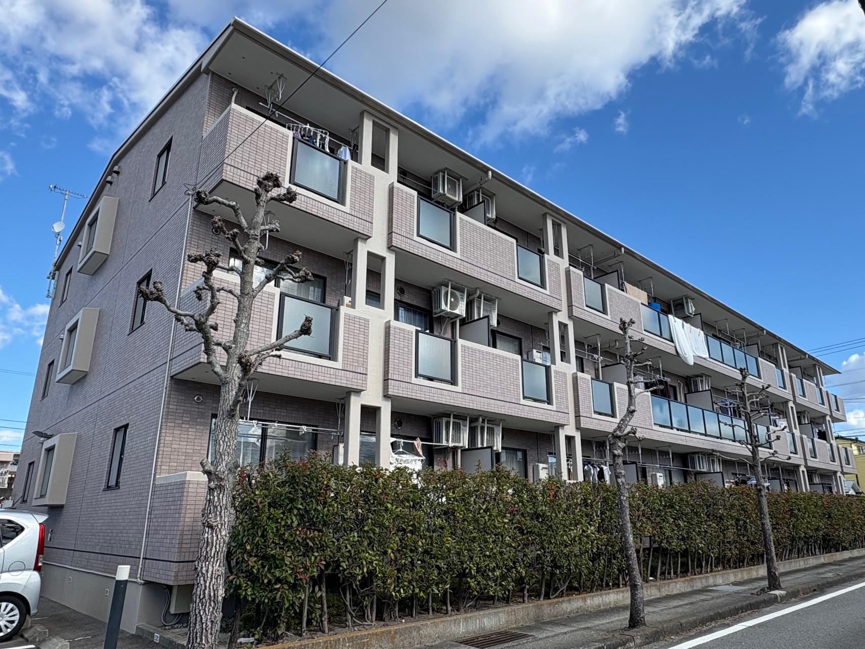 サンパークハイツ沼北E