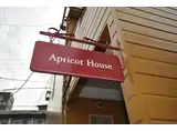 アプリコットハウス
