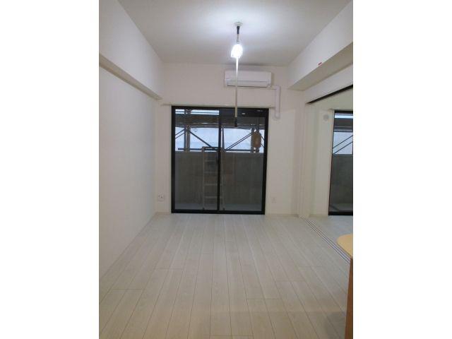 CENTER MARK三萩野