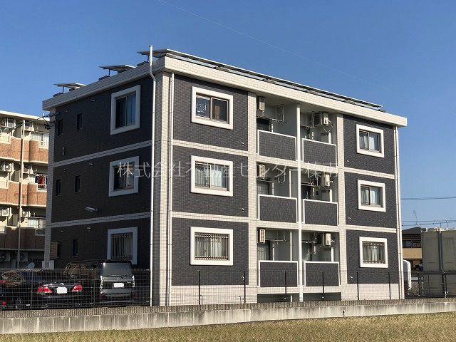 静岡県榛原郡吉田町 3階建 築13年