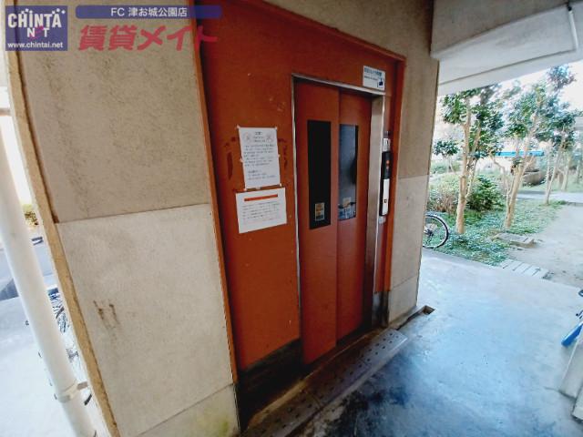 上浜団地 3号棟