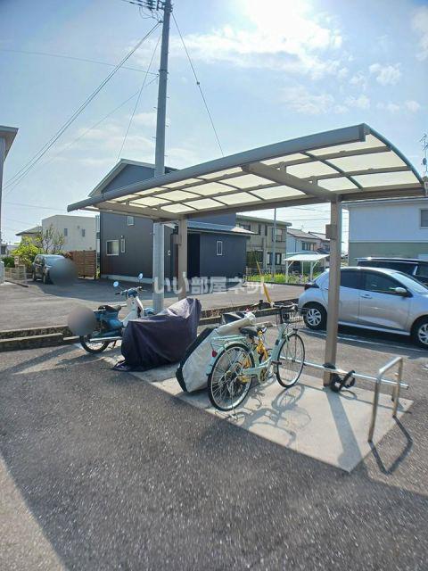 シャーメゾン西野