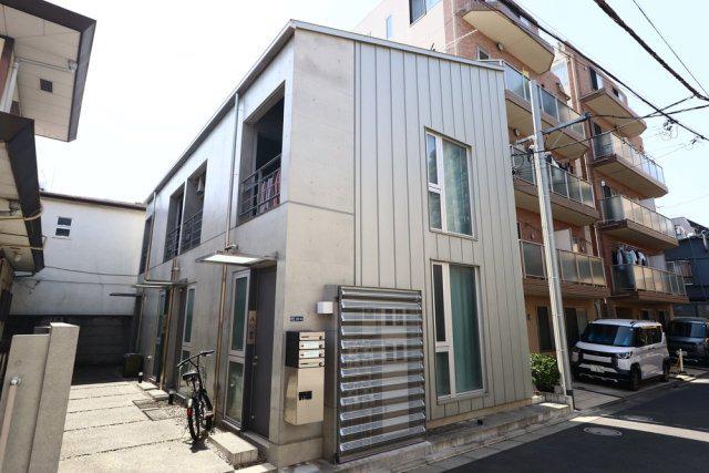 M-HOUSE
