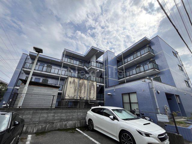 フローレス中原3