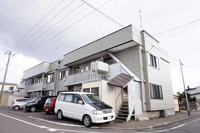 栄ハイツ