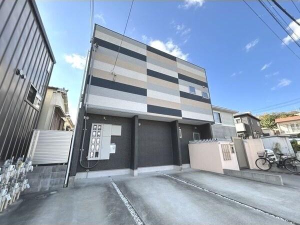 パルフラッツ王居殿