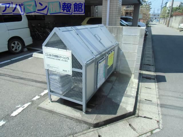 エクセル鐙西
