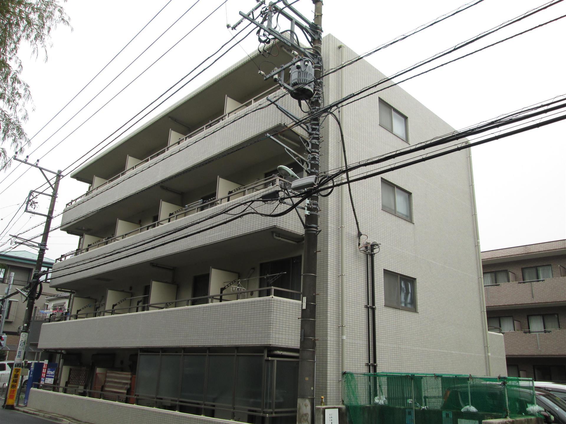 エメサンルーナ