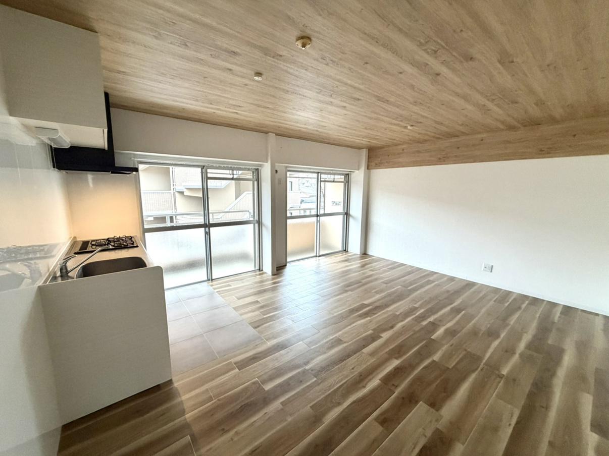 MAISON M