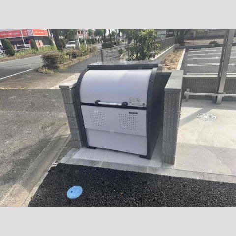 M・トリシア