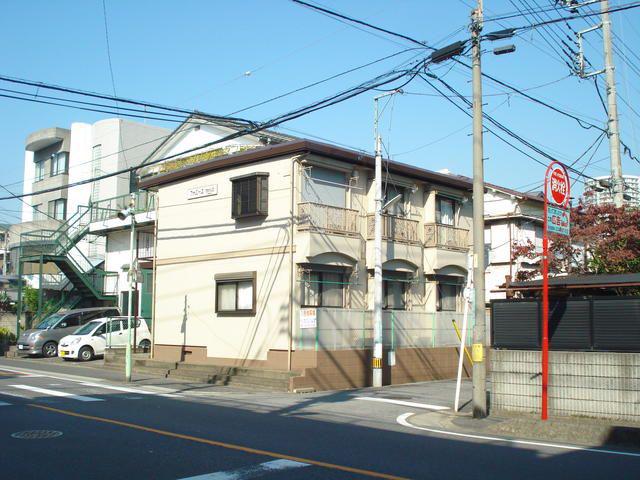 ファミーユモリタ