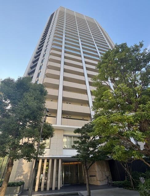 BRILLIA THE TOWER TOKYO YAESU AVENU