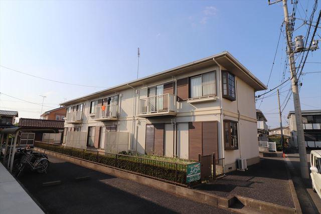 ファミーユ関根B
