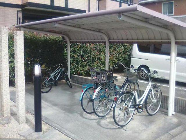 エステリーオD棟