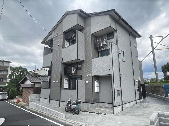 ハーモニーテラス深草僧坊町