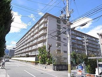 ローレルハイツ宝塚2号棟
