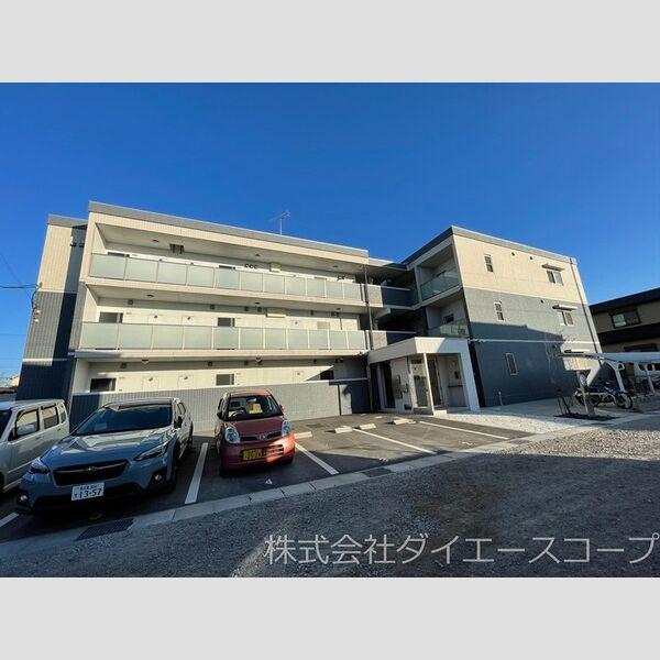 あおなみ線 荒子川公園駅 徒歩42分 3階建 築8年