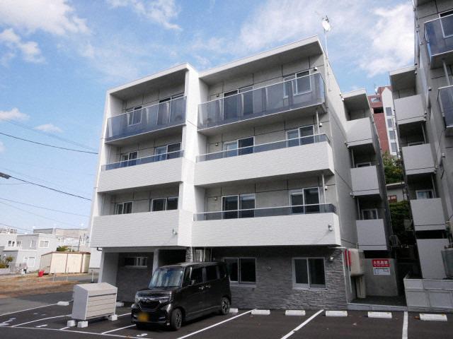 地下鉄南北線 南平岸駅 徒歩3分 4階建 築6年