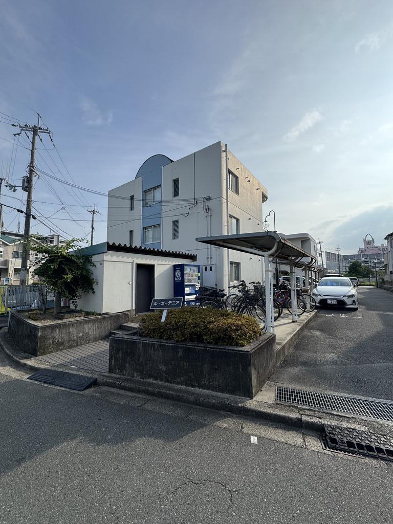 ルーガーデニア