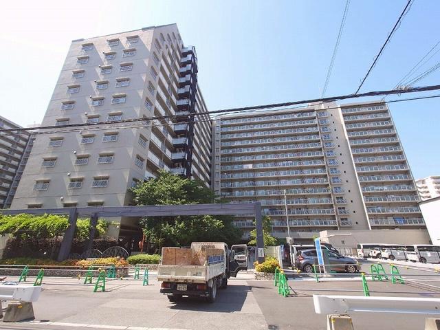 ファミールハイツ北大阪 1号棟