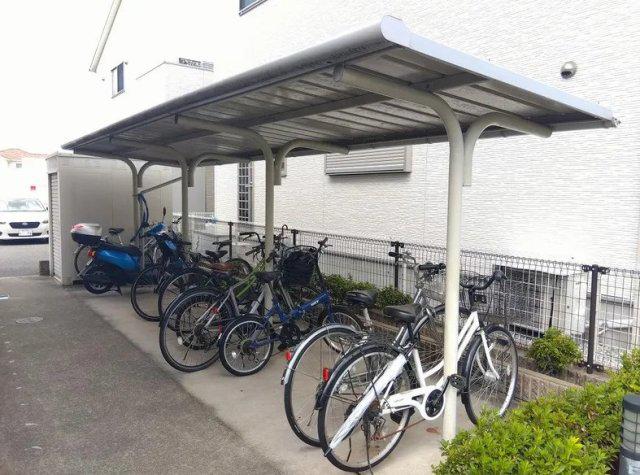 レオパレスウエストスター