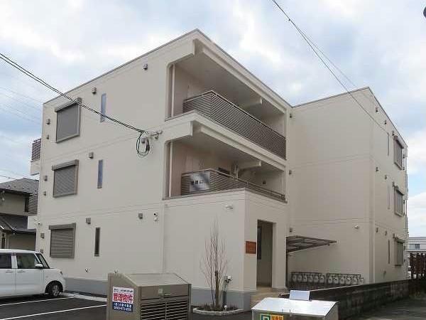 MELIA COURT