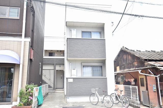 クレフラスト中井町