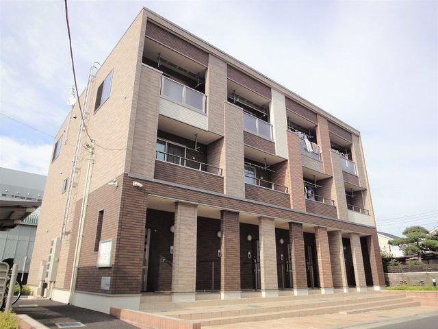 神奈川県平塚市 3階建 築9年