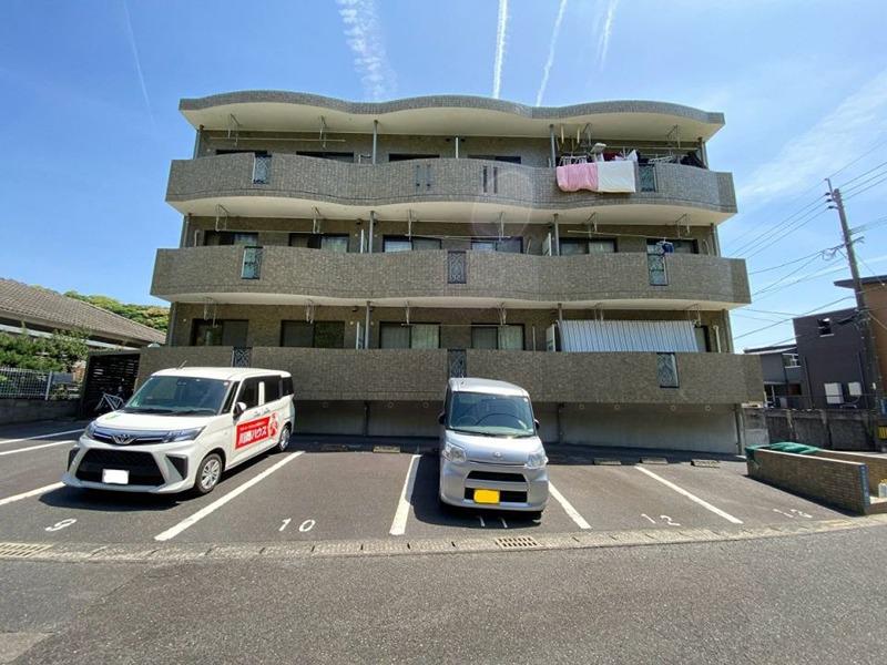 鹿児島市電谷山線 谷山駅(市電) 徒歩21分  築24年(2DK/1階)