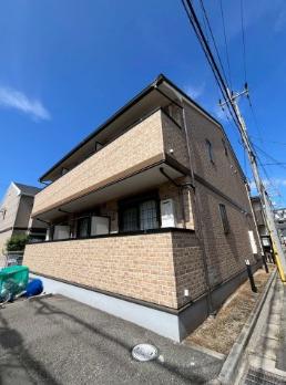 エンブレイス
