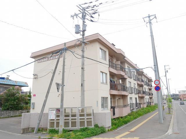 GRAND TERRACE