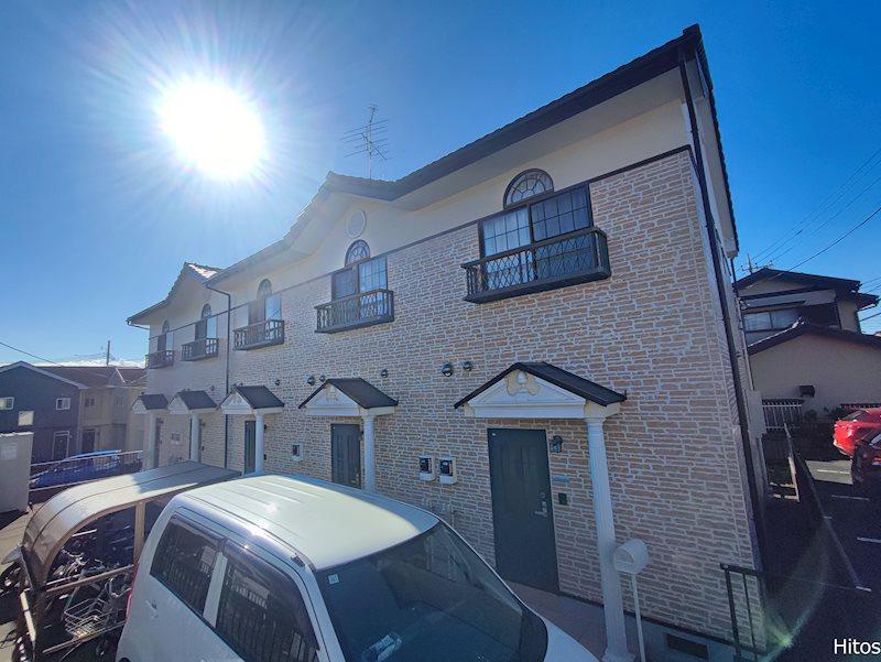 TERRACED HOUSE