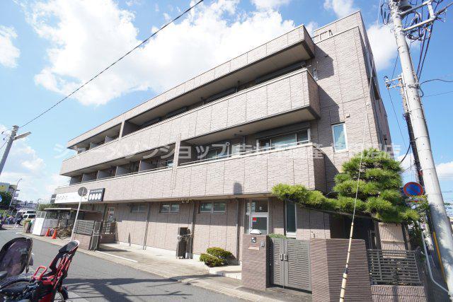 モエムマンション