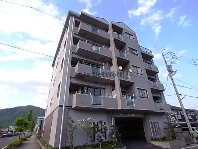 サン・ファミール