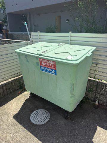 レオパレスフローラル