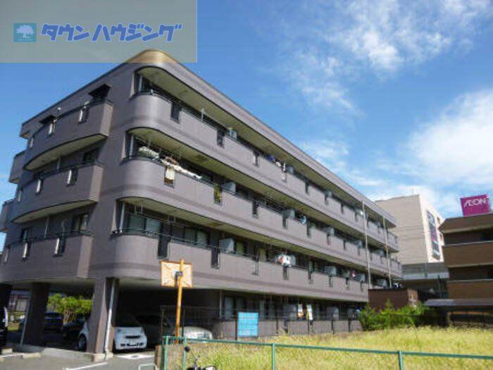 アルファークレスト