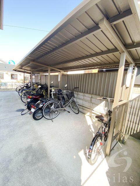 クローバーコート